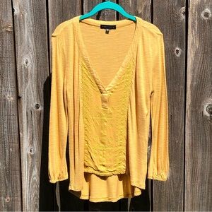 Sanctuary v neck top size small